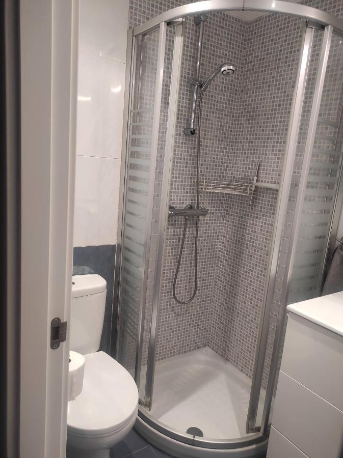 Апартаменты Habitacion Centro Bano Privado Piso Compartido Овьедо Экстерьер фото